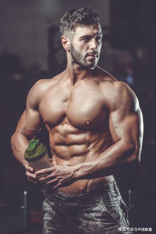 抖音网红健身教练吃瓜,揭秘健身圈幕后趣事