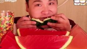 网红吃瓜劲爆表情包,笑料百出，揭秘娱乐圈幕后风云