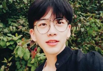 抖音吃瓜男网红寸头深圳